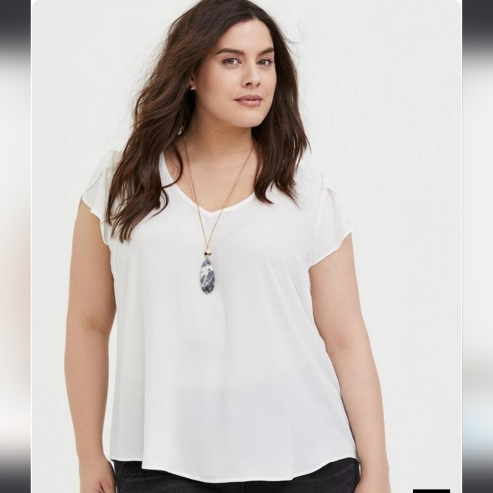 Torrid - White blouse w/ tulip sleeves size 2